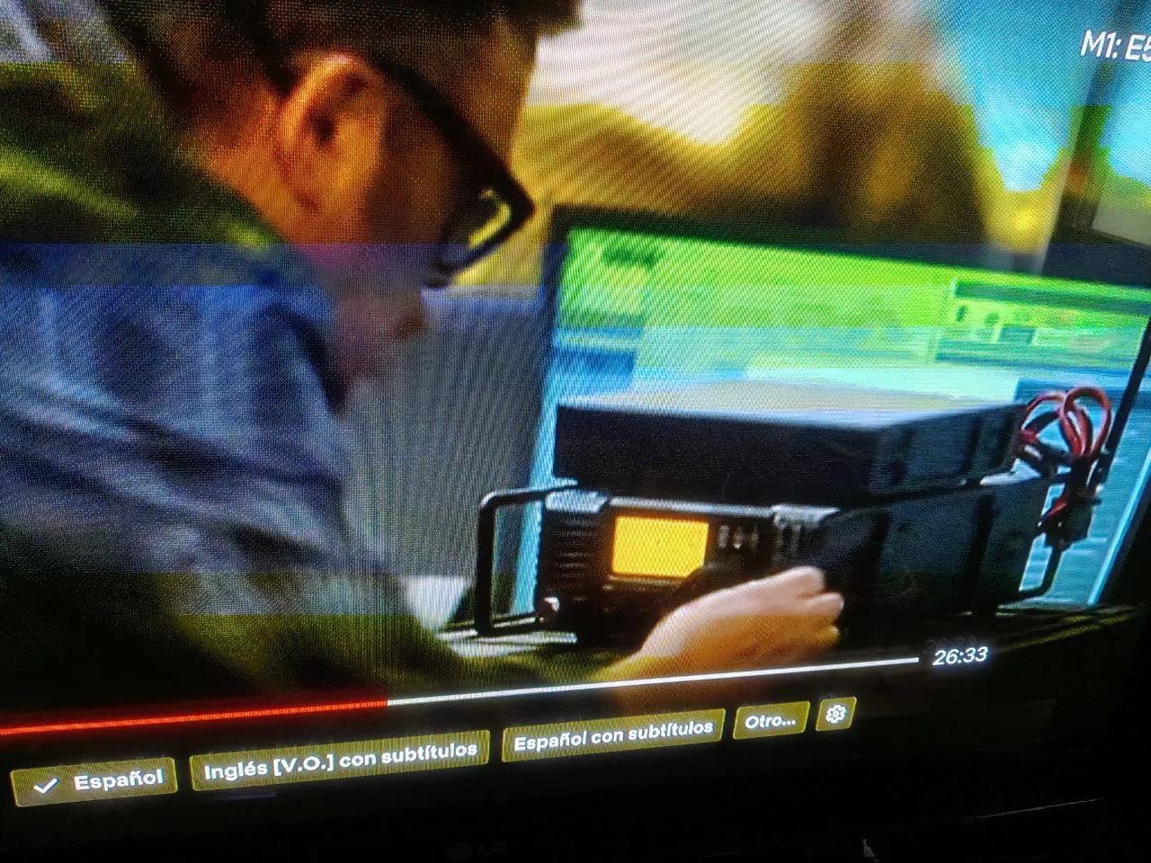 la radioescucha en las series de Netflix