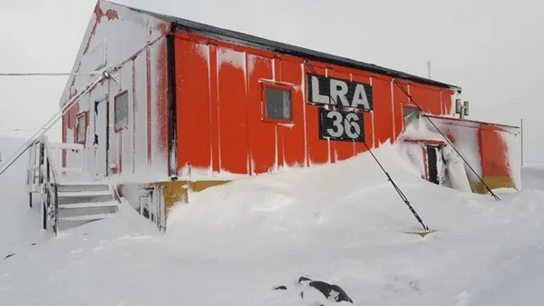 Problemas en la emisora argentina antártica LRA36 Arcángel  San Gabriel